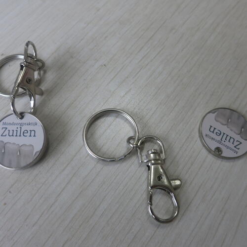 Metal trolley coin keychain Ø25mm with bespoke print Einkaufswagen Schlüsselanhänger Ø25mm individuell bedruckt image